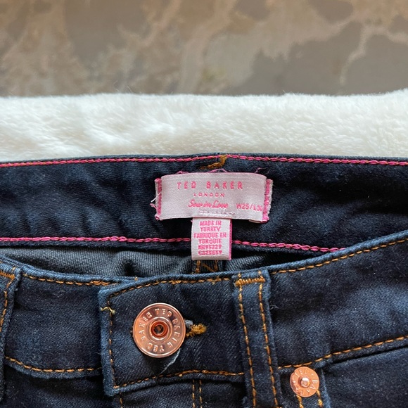 SOLD. Ted Baker size 25 slim fit dark blue jeans. Brand new never worn - Picture 5 of 5